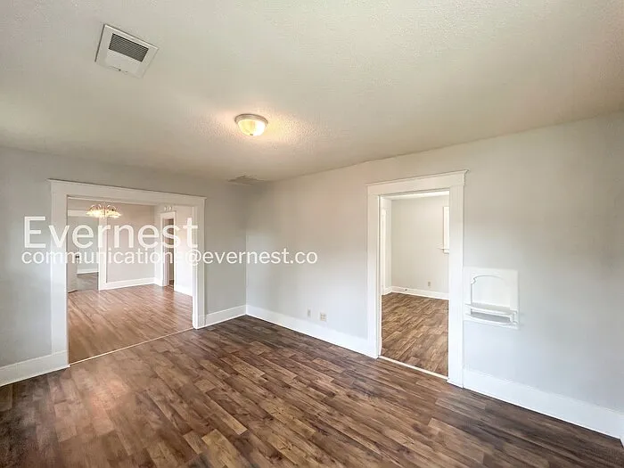 667 Sevier St — Photo 5
