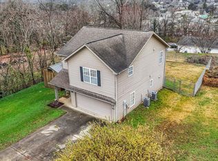 109 Barney Patton Cir, Maryville, TN 37804