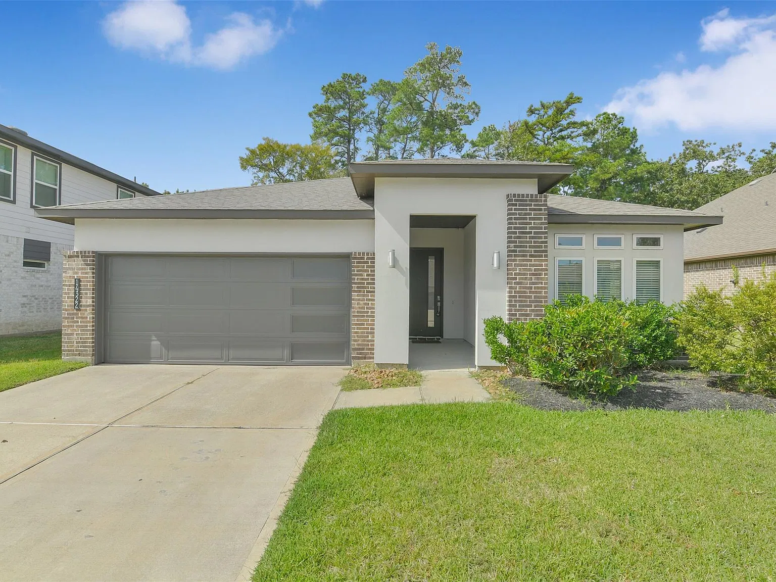 3 bed, 2.0 bath, 1632 sqft, $2,200 — Photo 1