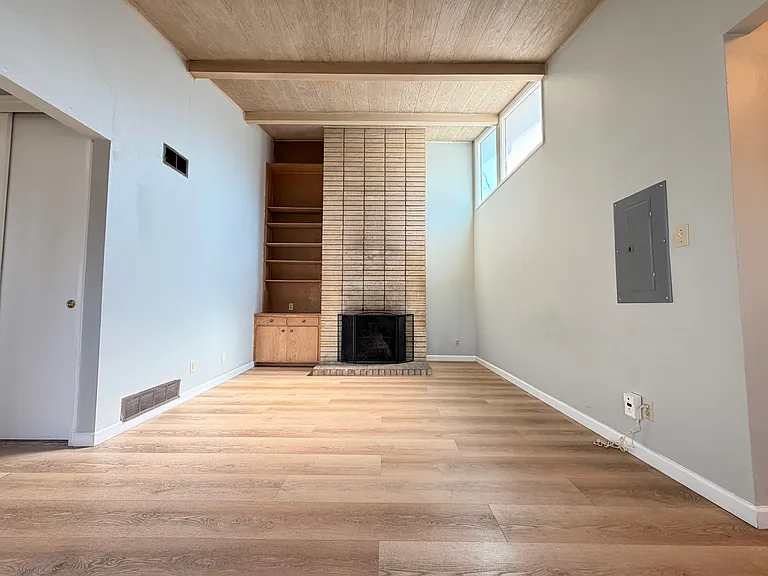2021 Road 20 — Photo 7