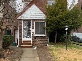 130-50 227th St, Springfield Gardens, NY 11413