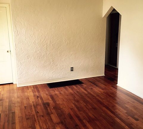 5th image of 4941 18th Ave N