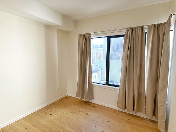 4th image of 18 Turk Murphy Ln #26