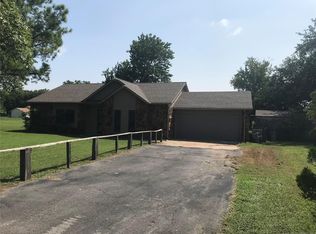 30 N 250 Rd, Mounds, OK 74047