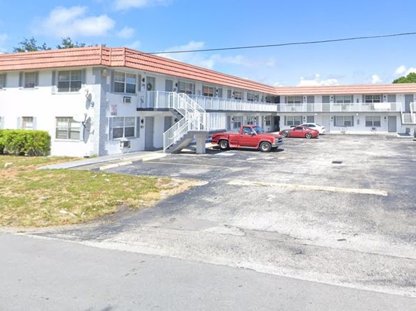771 SW 8th St APT 206