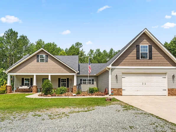 450 Rustic Ln, Sanford, NC 27330