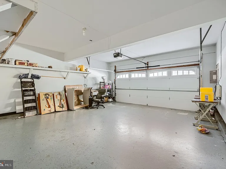 8 Sapphire Hill Ct — Photo 30