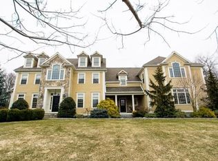 9 Minuteman Rd, Medfield, MA 02052