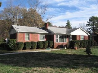 6150 King George Dr, Charlotte, NC 28213