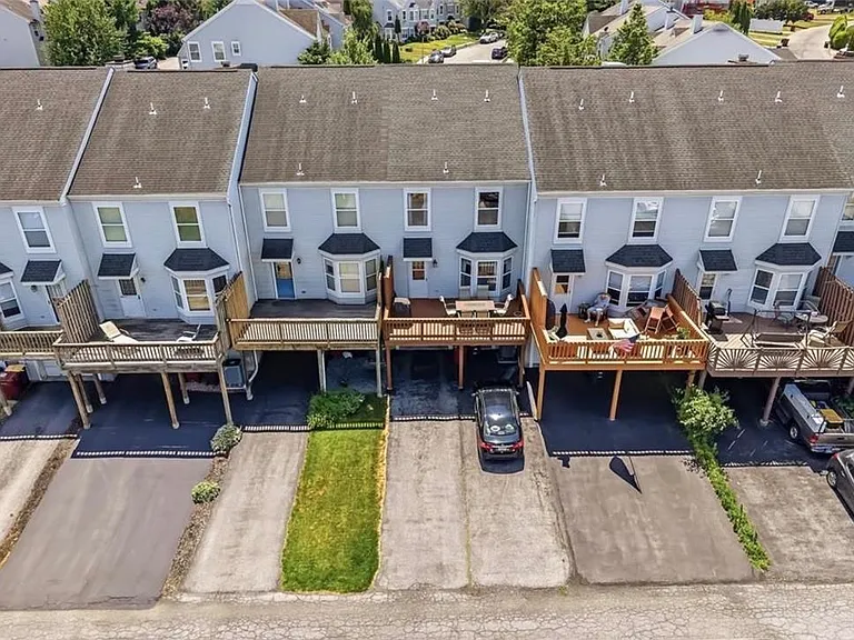 309 Hill Rd — Photo 17