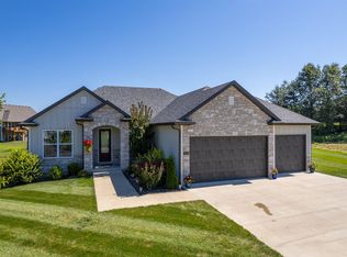 604 Sahalee Ct, Columbia, MO 65201