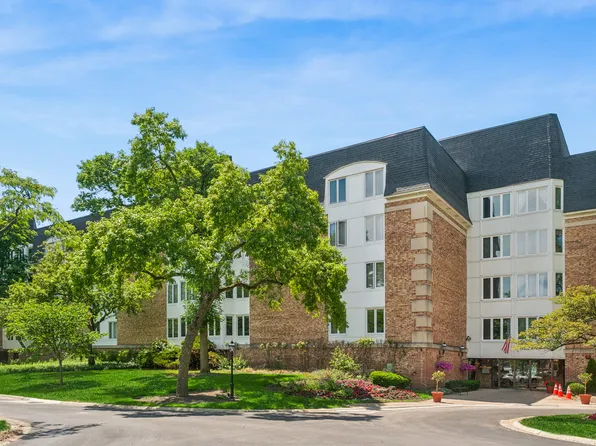 150 Lake Blvd APT 112, Buffalo Grove, IL 60089