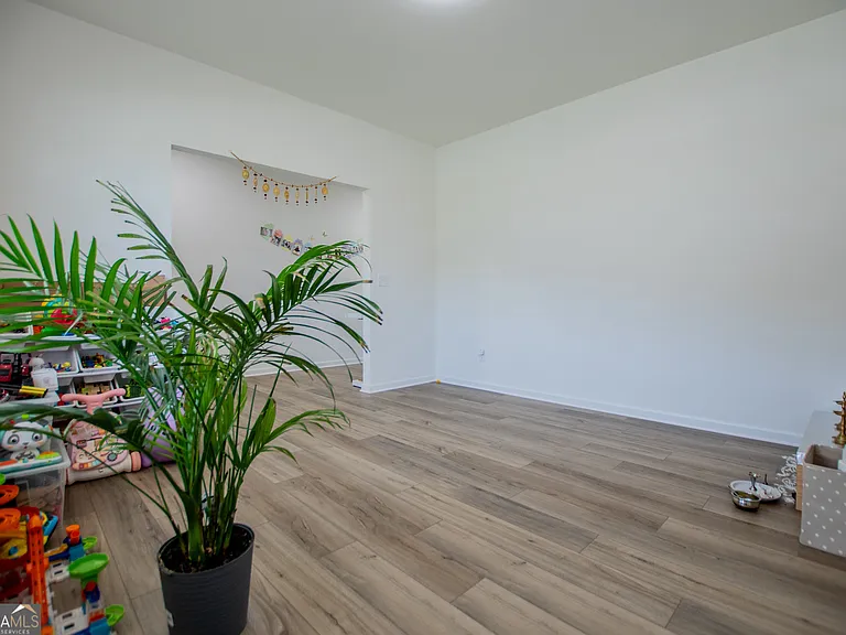 194 Rivulet Dr — Photo 31