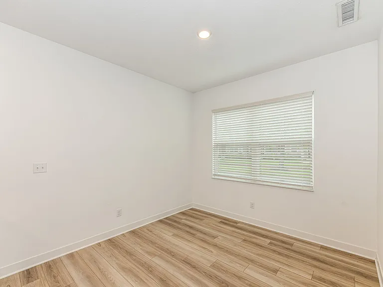 7199 Governors Row S — Photo 3