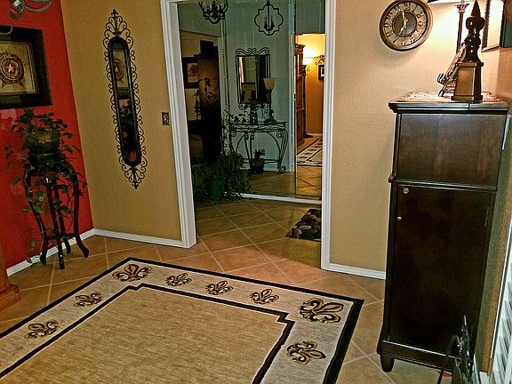 5th image of 2616 Noel Ave