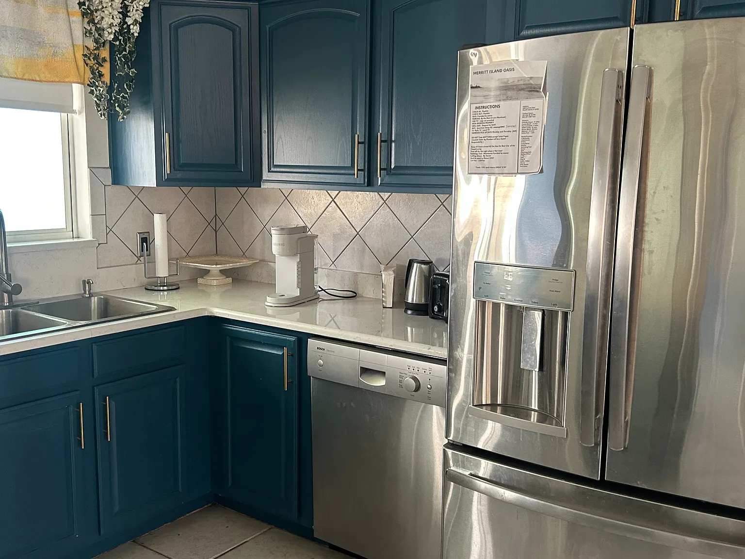 4 bed, 2012 sqft, $3,200 — Photo 3