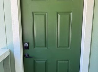 1143 Stonum Ln, Manteca, CA 95337