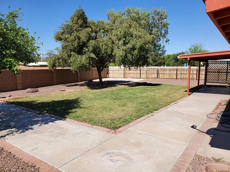 2351 W Placita Algodon — Photo 9