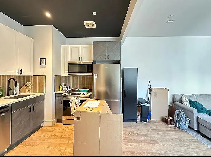 98 Moore St #2B — Photo 3