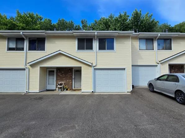 3214 Valley Ridge Dr, Eagan, MN 55121
