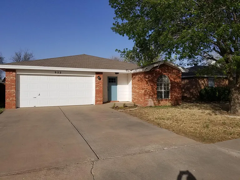 903 Ironton Dr — Photo 1