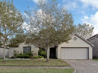 4755 Cavern Dr, Friendswood, TX 77546