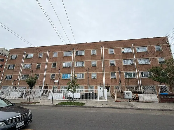 16866 93rd Ave, Jamaica, NY 11433
