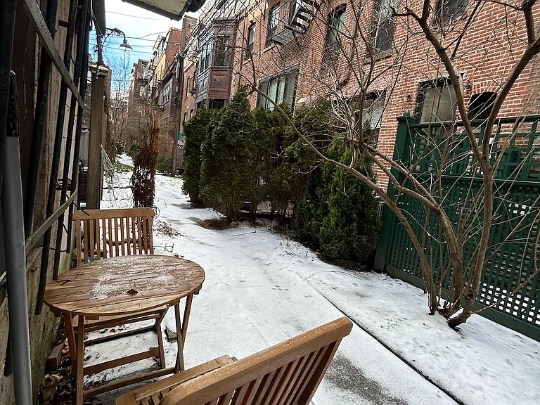 41 Warren Ave #G — Photo 13