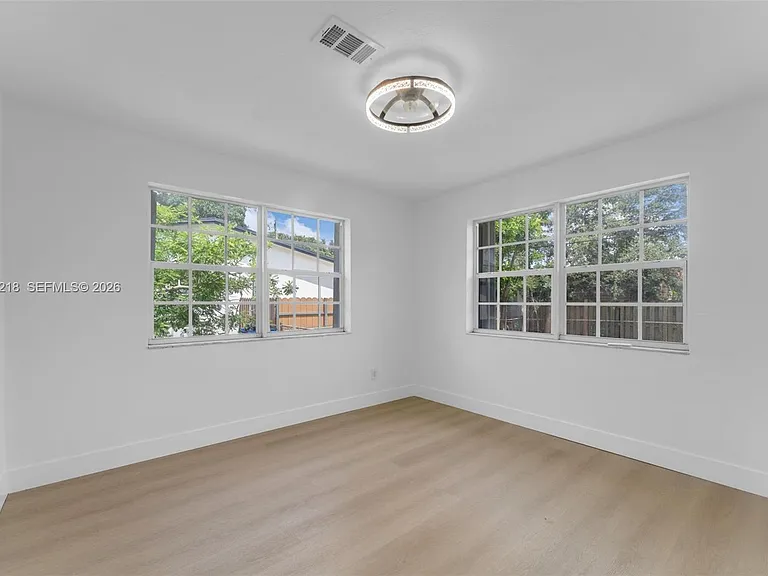 7150 SW 10th St — Photo 22