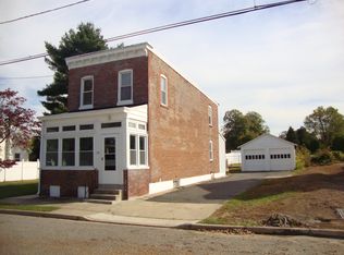 33 Wagner St, Hamilton, NJ 08610
