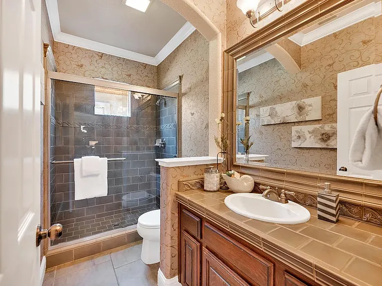 109 Palomares Ct — Photo 48