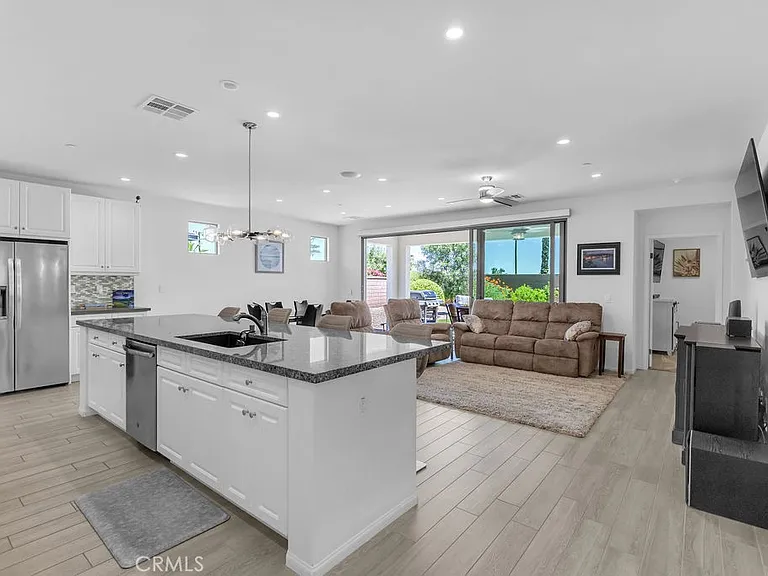 50880 Monterey Canyon Dr — Photo 3