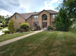 300 Garden Center Ct, North Huntingdon, PA