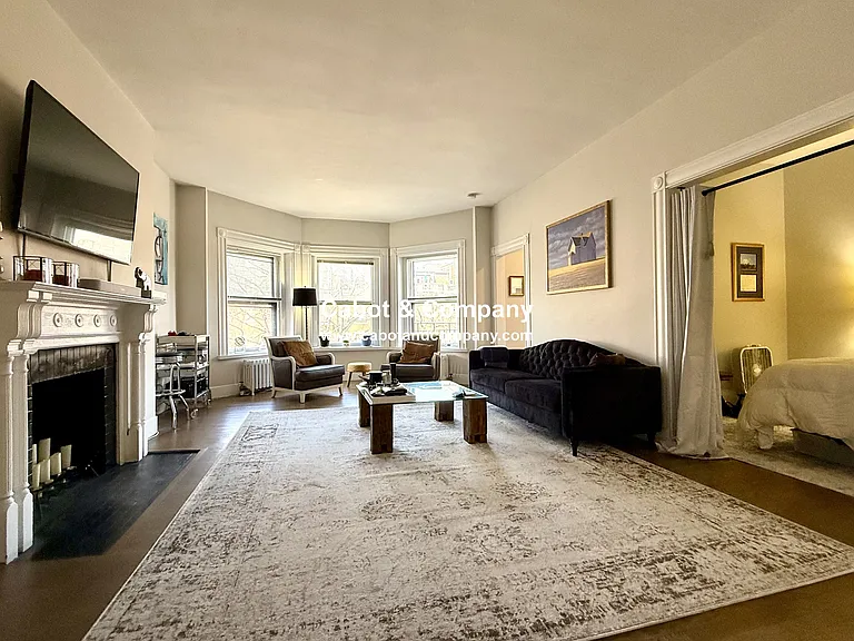 475 Beacon St #4F — Photo 3