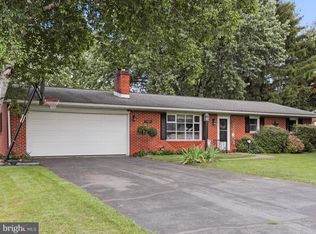 1289 2nd Ave, Chambersburg, PA 17202