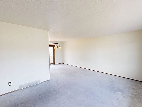3rd image of 2153 W 42nd St