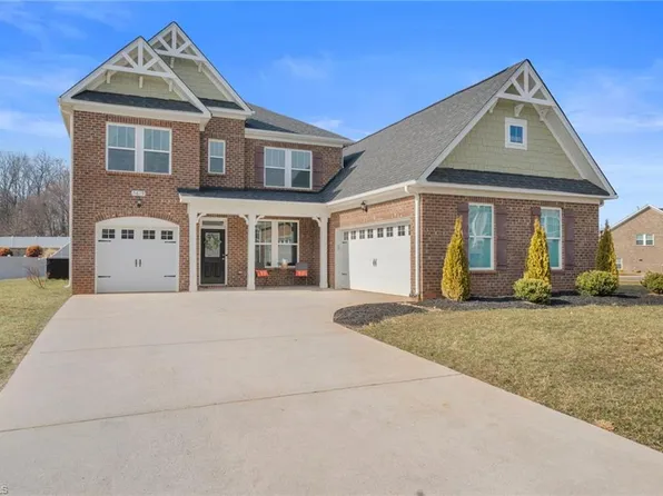 5619 Glad Acres Rd, Pfafftown, NC 27040
