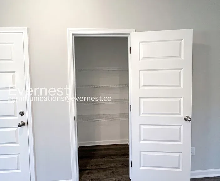 1107 Prospect Ct — Photo 16
