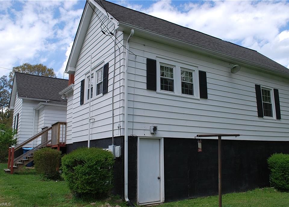 2nd image of 187 Cross St