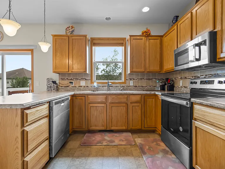 1206 Meadow Sweet Dr — Photo 11