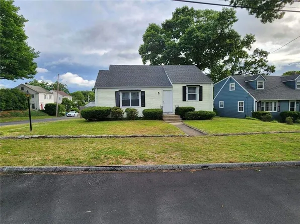 100 Norman Ave, Cranston, RI 02910