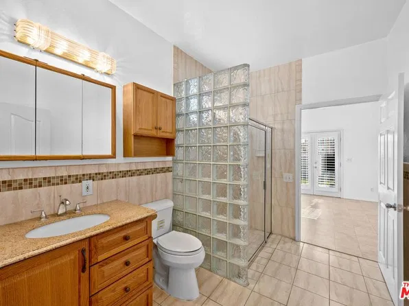 (undisclosed Address), Los Angeles, CA 90062