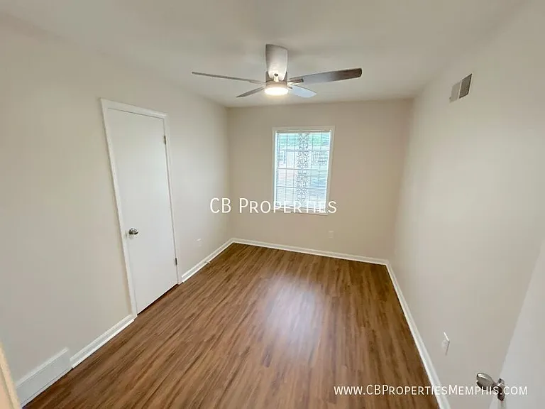 3724 Hillridge St — Photo 5