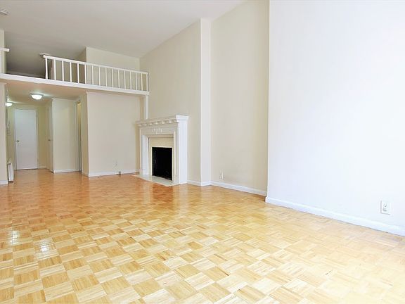 2nd image of 11 E 66th St APT 4C