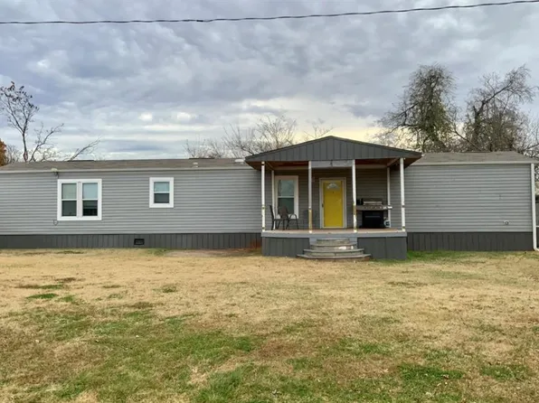 202 S Main St, Carney, OK 74832