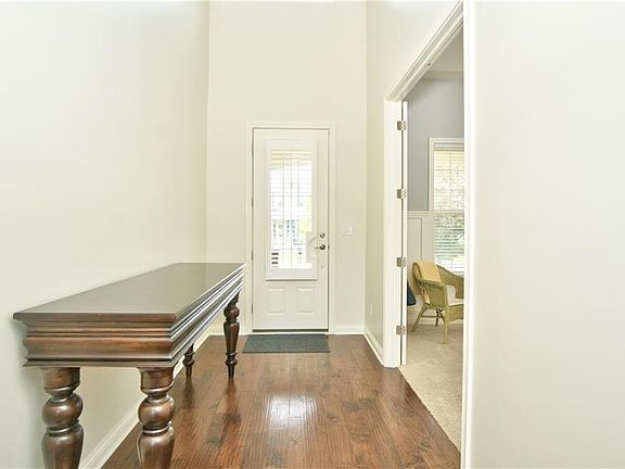 4th image of 2833 E High Grove Cir