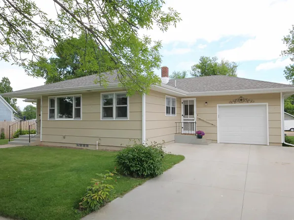 1033 Boulevard St, Sturgis, SD 57785