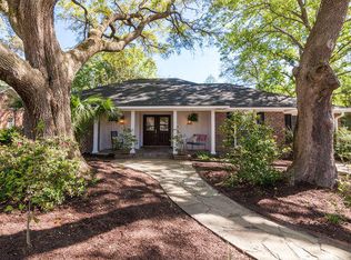 1066 Wellington Dr, Charleston, SC 29412