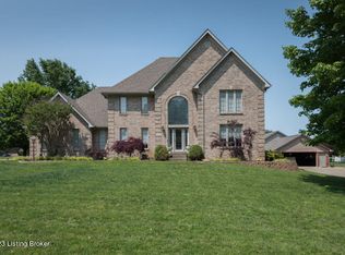818 W Hebron Ln, Shepherdsville, KY 40165