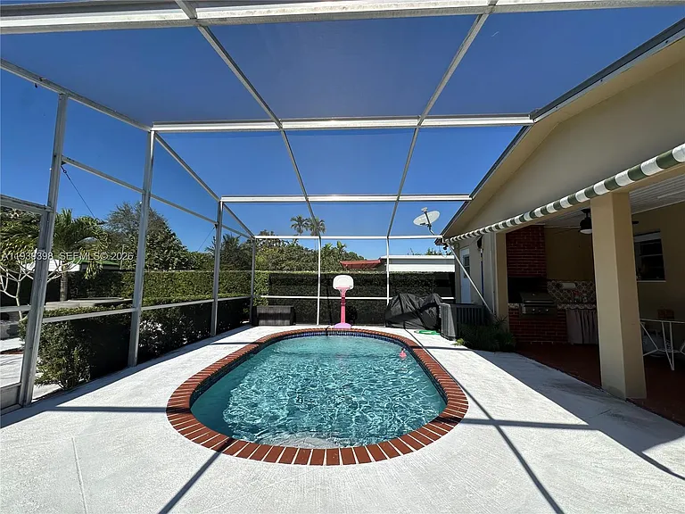 120 Pocatella St — Photo 39